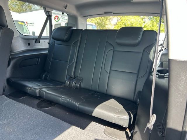 Used 2019 Chevrolet Suburban LT image 16