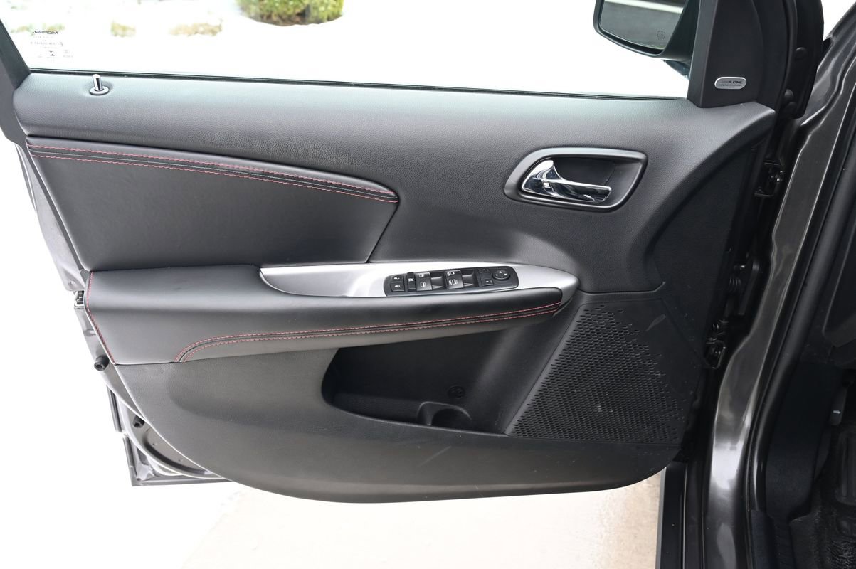 Used 2017 Dodge Journey GT w/ Driver Convenience Group image 16