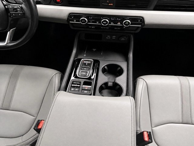 Used 2023 Honda Pilot EX-L image 18