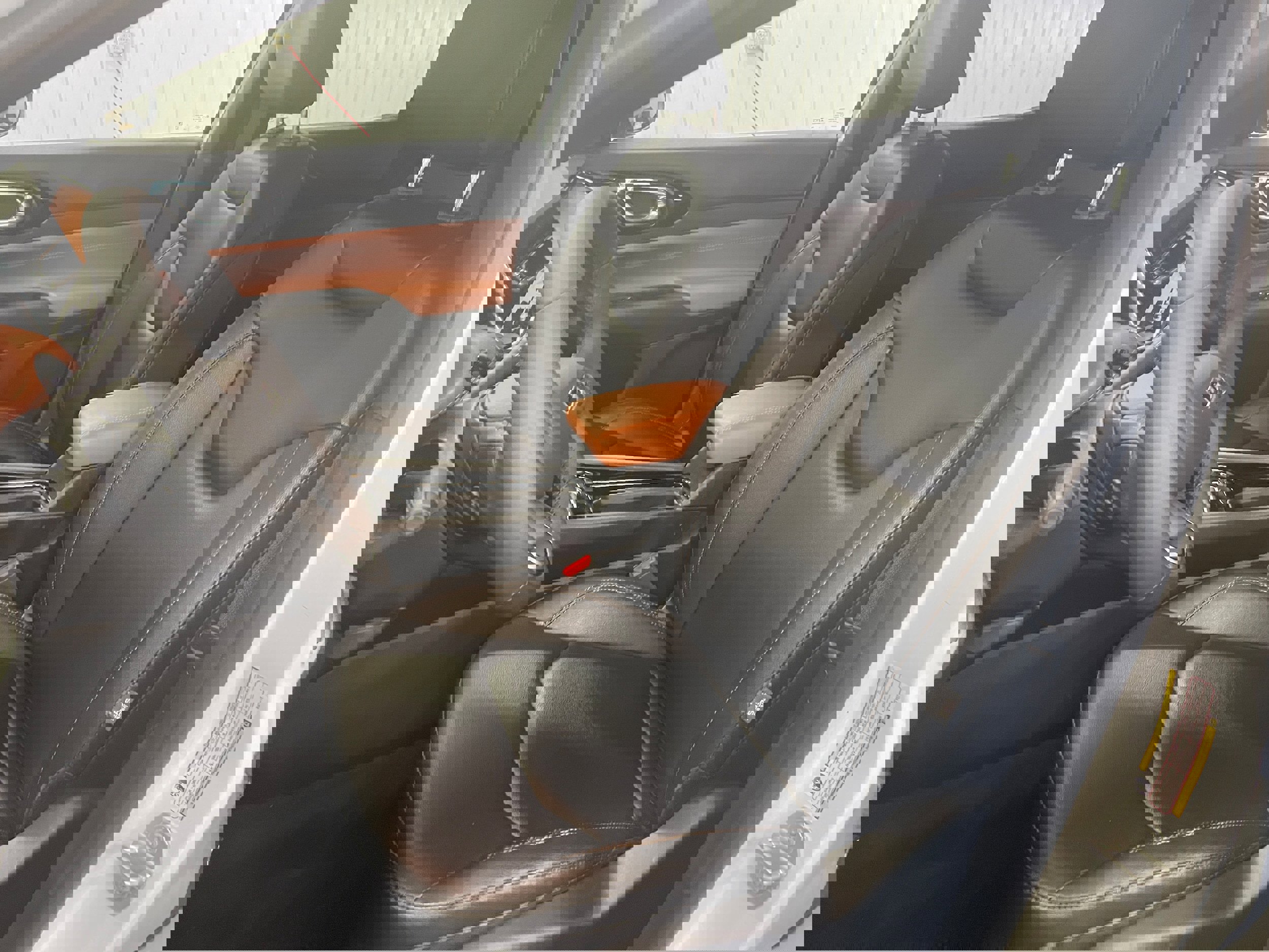 Used 2024 Jeep Compass Limited image 13
