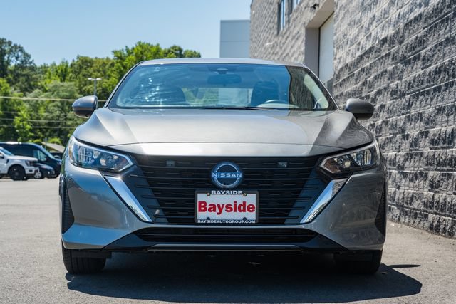 Used 2025 Nissan Sentra SV FWD image 3