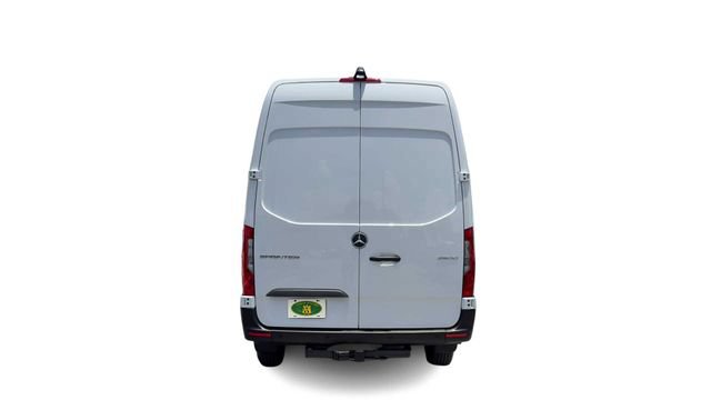 Used 2025 Mercedes-Benz Sprinter 2500 image 3