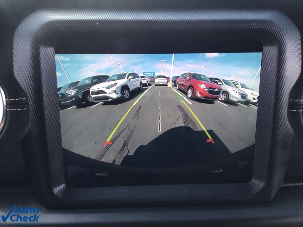 Used 2022 Jeep Wrangler Unlimited Sahara w/ Cold Weather Group image 26