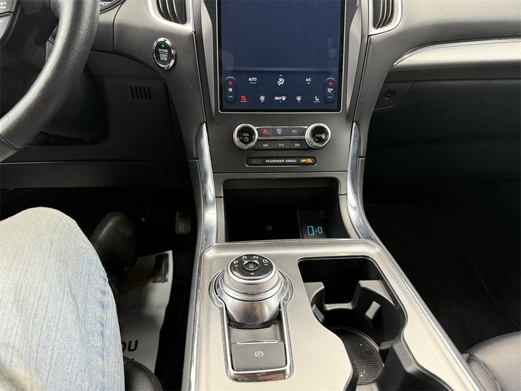 Used 2024 Ford Edge Titanium image 21