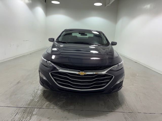 Used 2025 Chevrolet Malibu LT FWD image 2