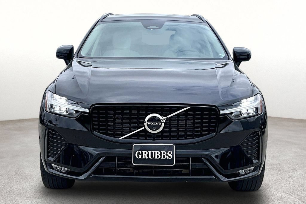 Certified 2024 Volvo XC60 B5 Plus w/ Protection Package Premier AWD/4WD image 3