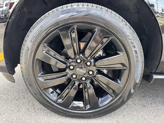 Certified 2024 Lincoln Navigator L Reserve image 9