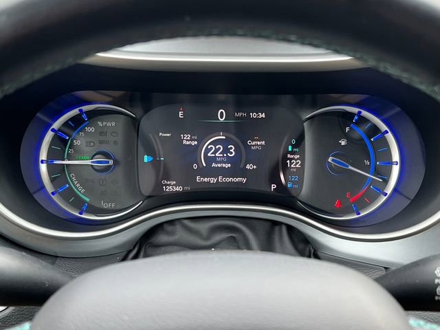 Used 2018 Chrysler Pacifica Touring-L image 19