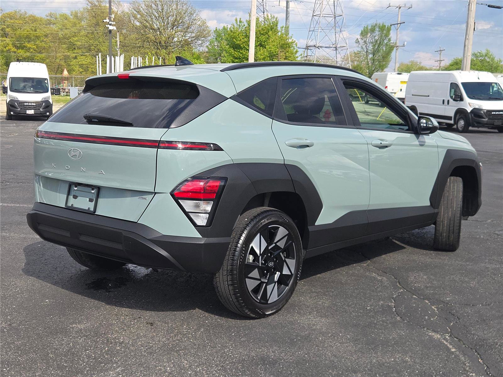 Used 2025 Hyundai Kona SEL AWD/4WD image 12