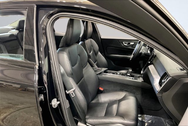 Used 2024 Volvo S60 B5 Core w/ Climate Package AWD/4WD image 9