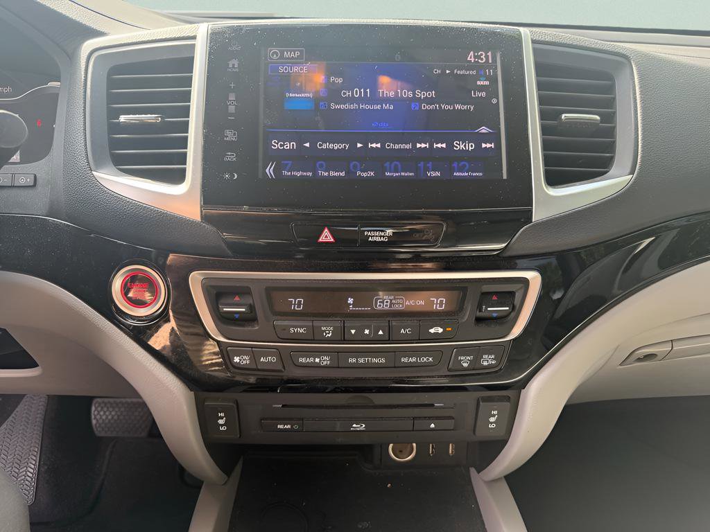 Used 2017 Honda Pilot Touring image 17