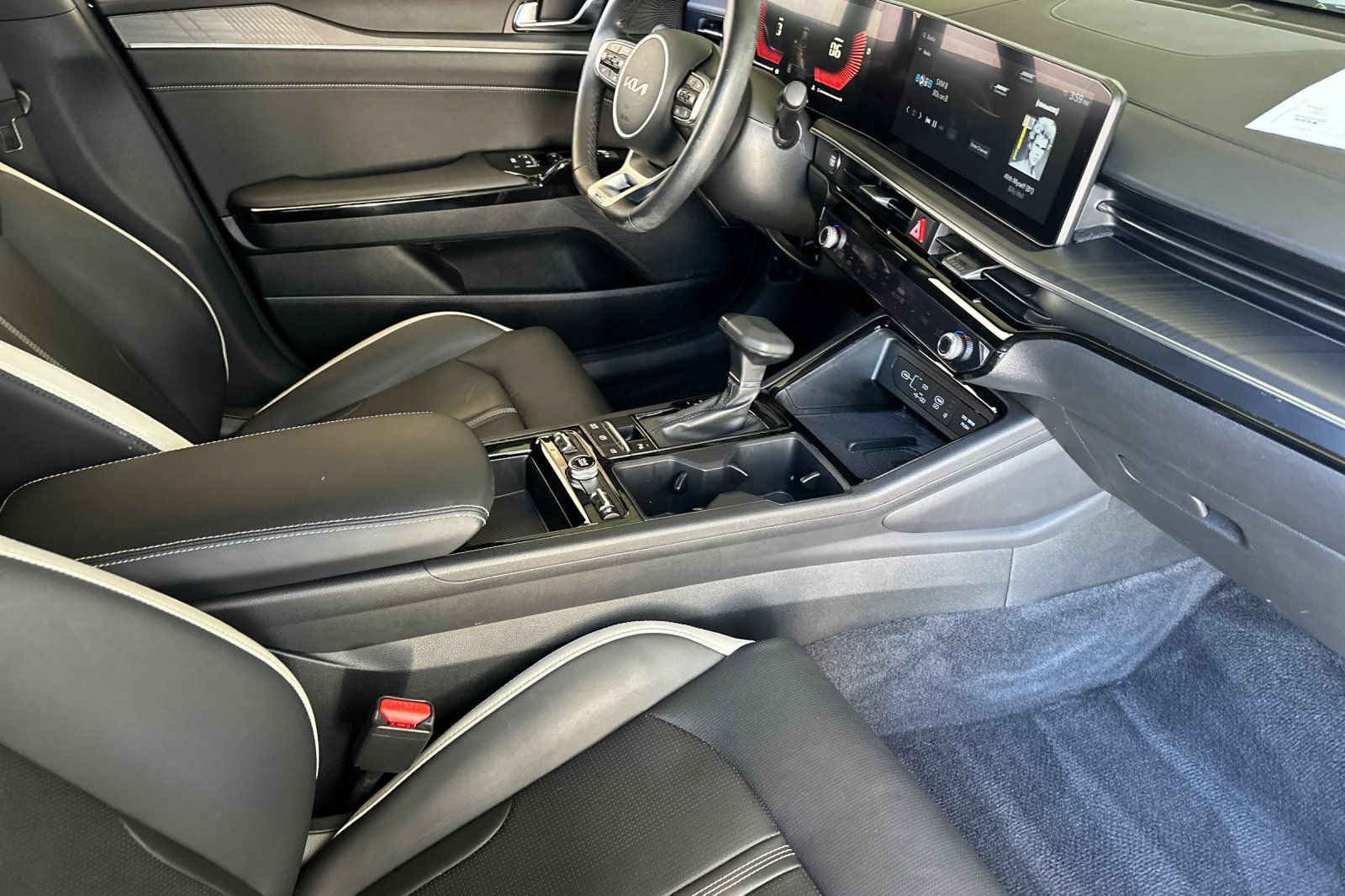 Certified 2025 Kia K5 GT-Line w/ GT-Line Premium Package FWD image 16
