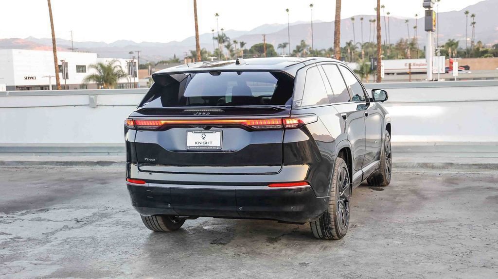 New 2025 Jeep Wagoneer S Launch Edition AWD/4WD image 10