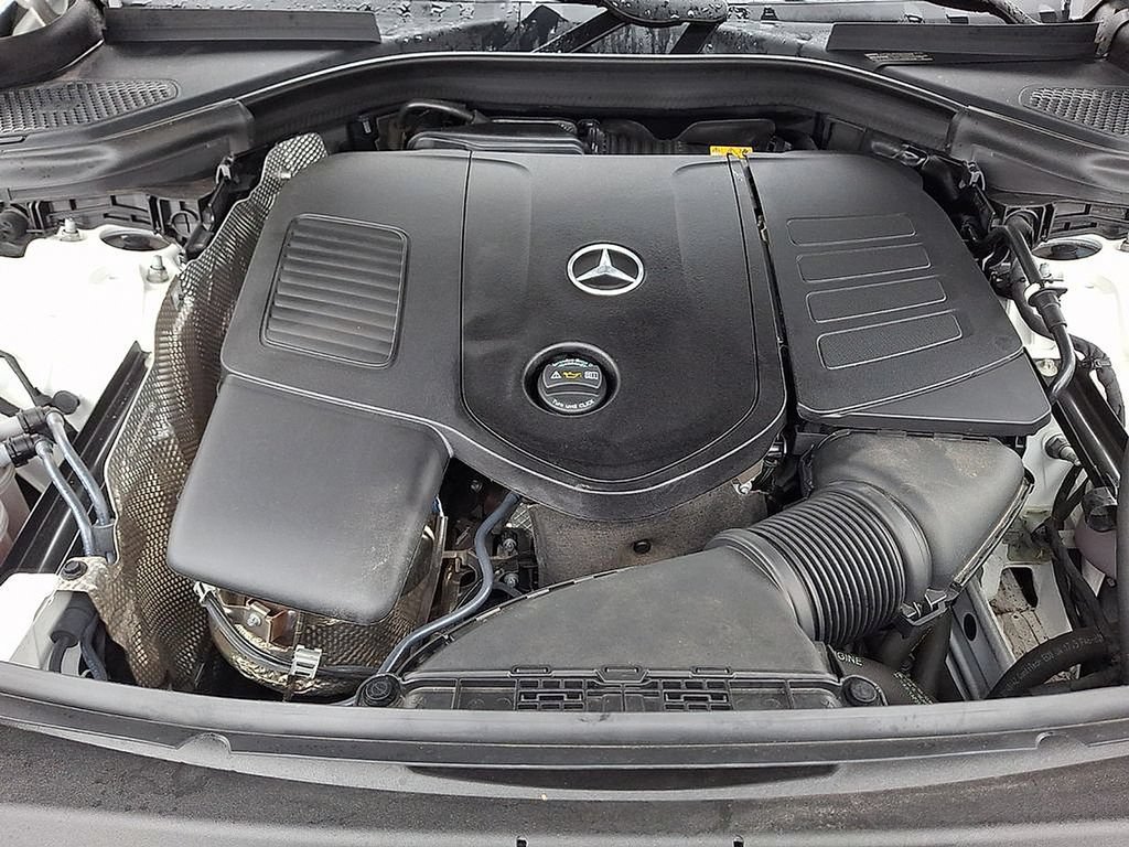 Used 2023 Mercedes-Benz GLC 300 4MATIC image 29