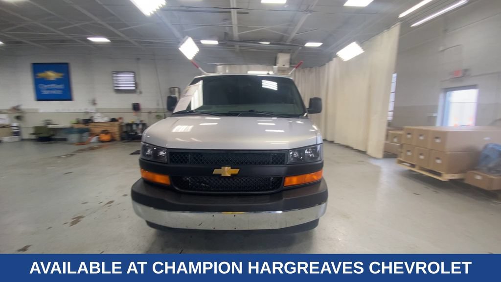 Certified 2022 Chevrolet Express 2500 w/ Enhanced Convenience Package RWD image 5