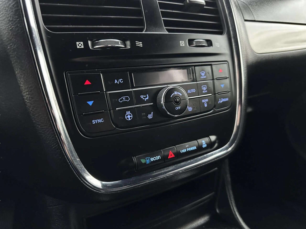 Used 2019 Dodge Grand Caravan GT FWD image 31