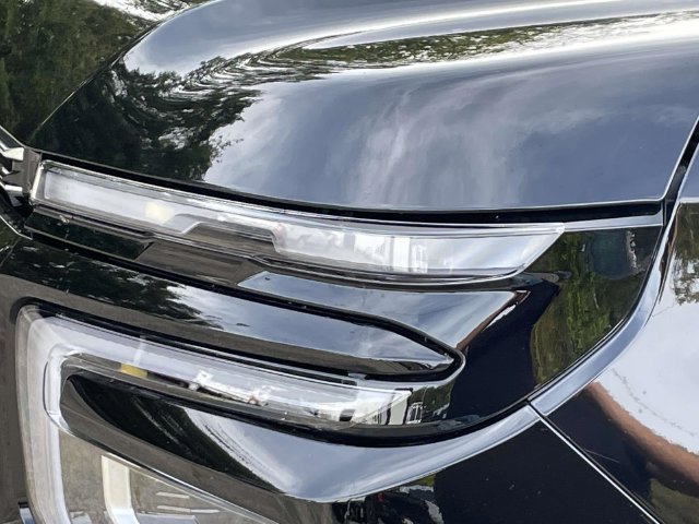 Certified 2025 Chevrolet Tahoe High Country AWD/4WD image 10