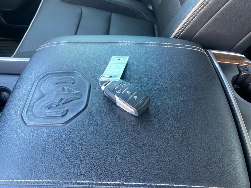 Used 2022 RAM 1500 Laramie AWD/4WD image 30