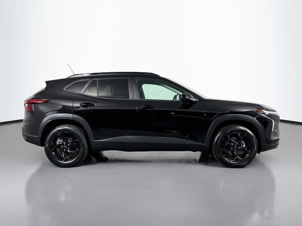 New 2026 Chevrolet Trax LT w/ Driver Confidence Package FWD image 8
