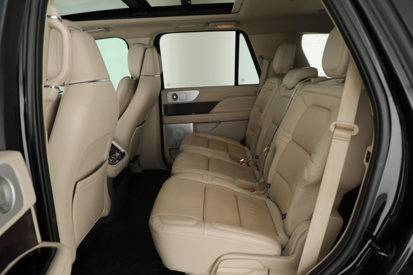 Used 2021 Lincoln Navigator Reserve AWD/4WD image 19