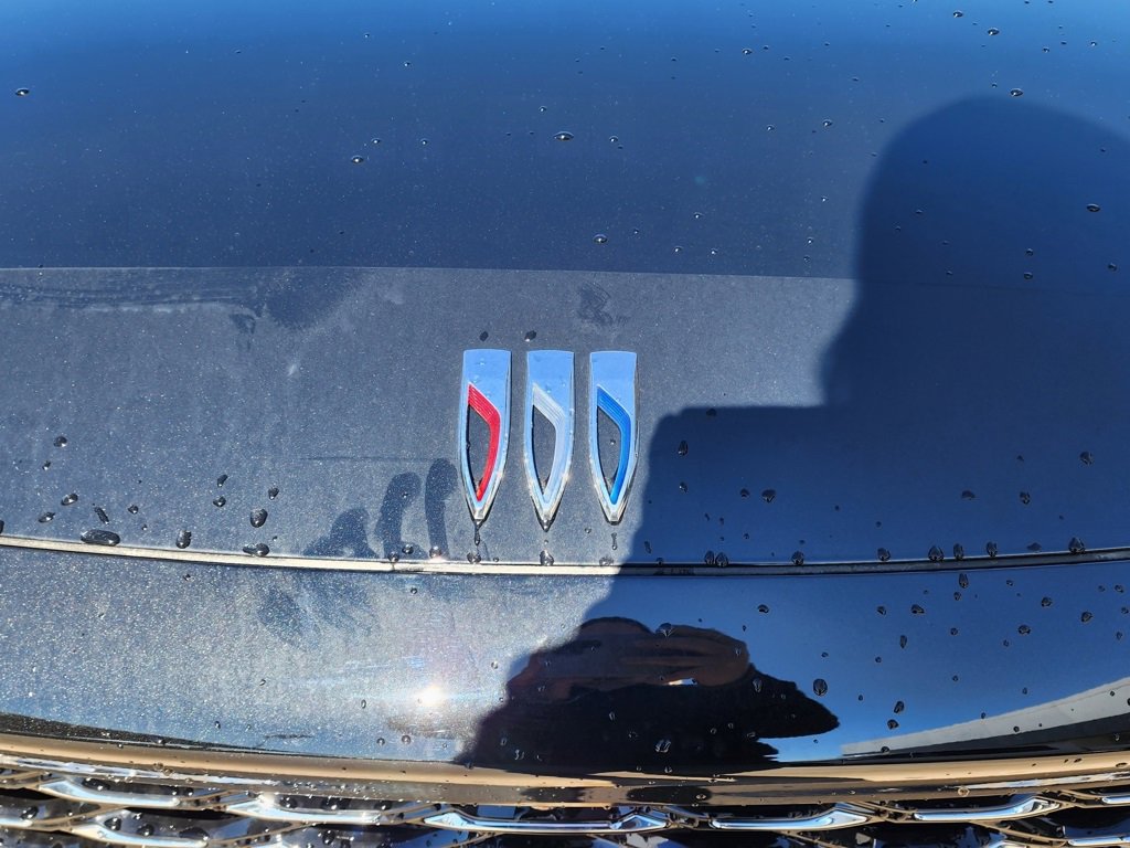 New 2026 Buick Envision Avenir image 10