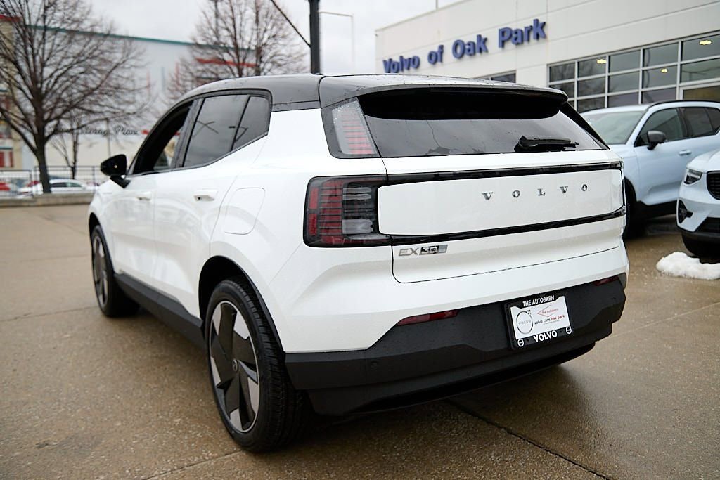 New 2026 Volvo EX30 Plus w/ Climate Package image 7