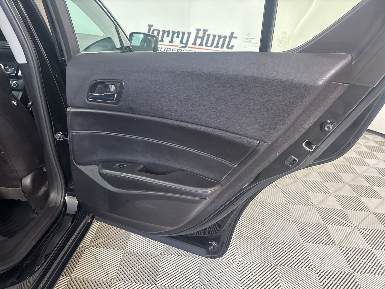 Used 2017 Acura ILX w/ Premium Package image 29