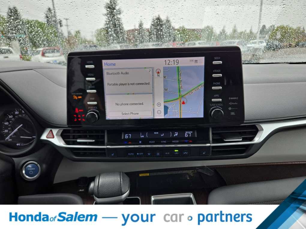 Used 2021 Toyota Sienna XLE w/ XLE Plus Package FWD image 14