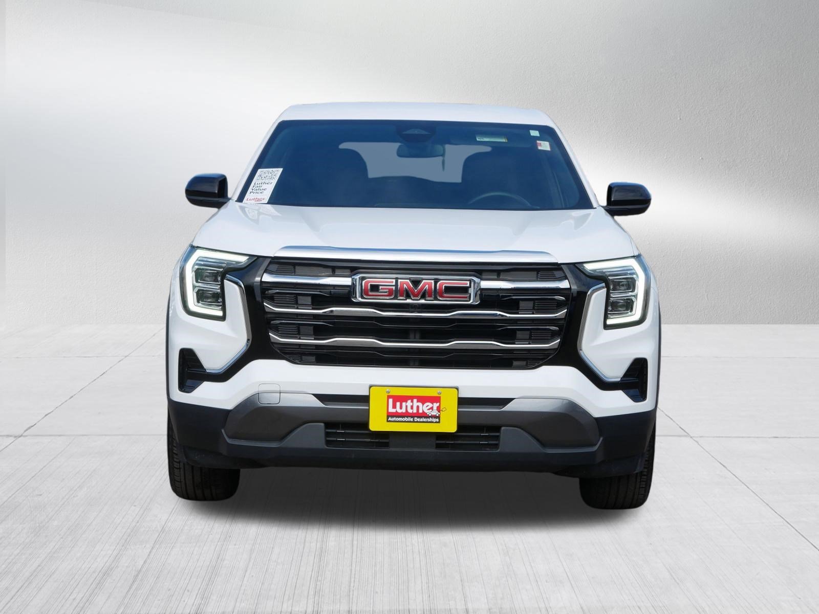 Used 2025 GMC Terrain Elevation AWD/4WD image 2