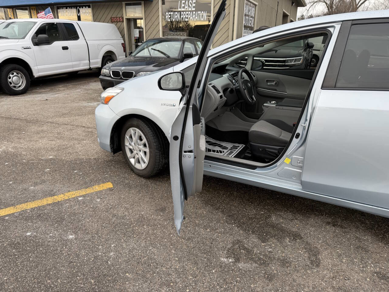 Used 2015 Toyota Prius V Two image 24