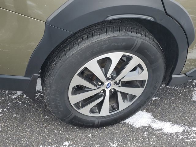 Used 2023 Subaru Outback Premium image 5