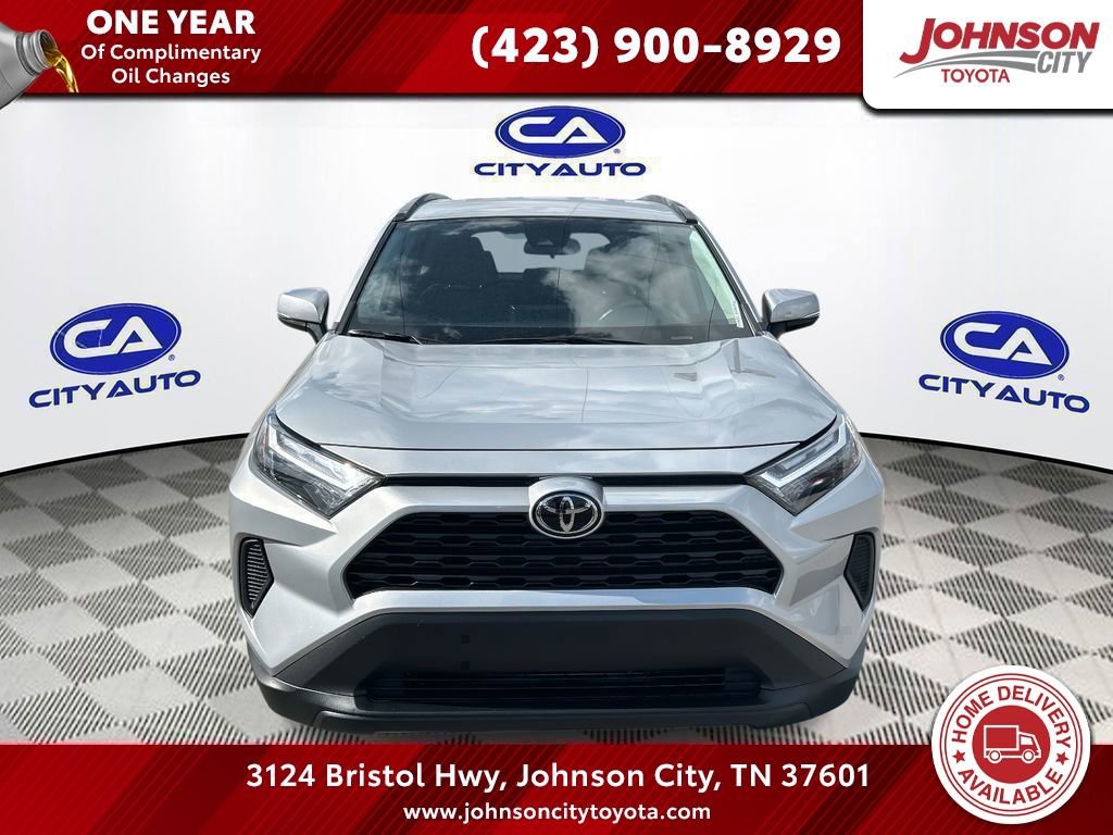 Used 2024 Toyota RAV4 XLE image 1