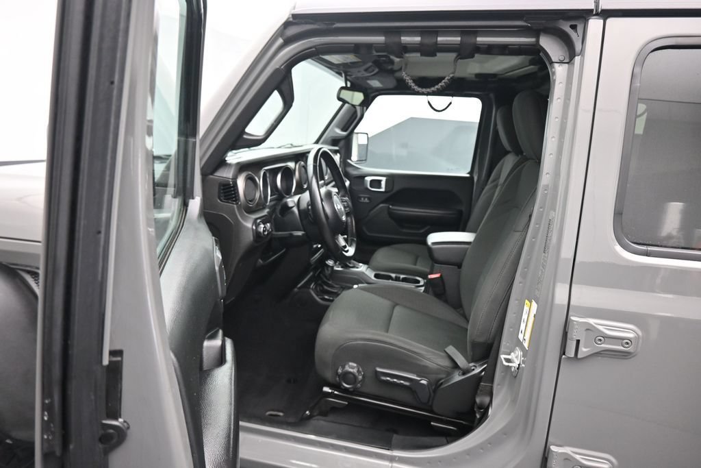 Used 2020 Jeep Gladiator Sport w/ Quick Order Package 24S AWD/4WD image 11