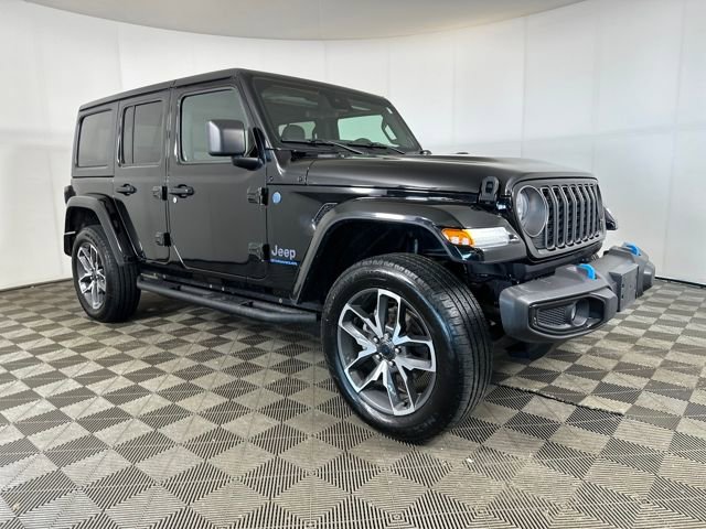 Used 2024 Jeep Wrangler Unlimited w/ Convenience Group image 2