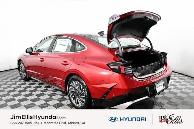 New 2025 Hyundai Sonata Limited FWD image 13