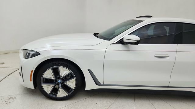Used 2025 BMW i4 xDrive40i w/ Premium Package AWD/4WD image 9
