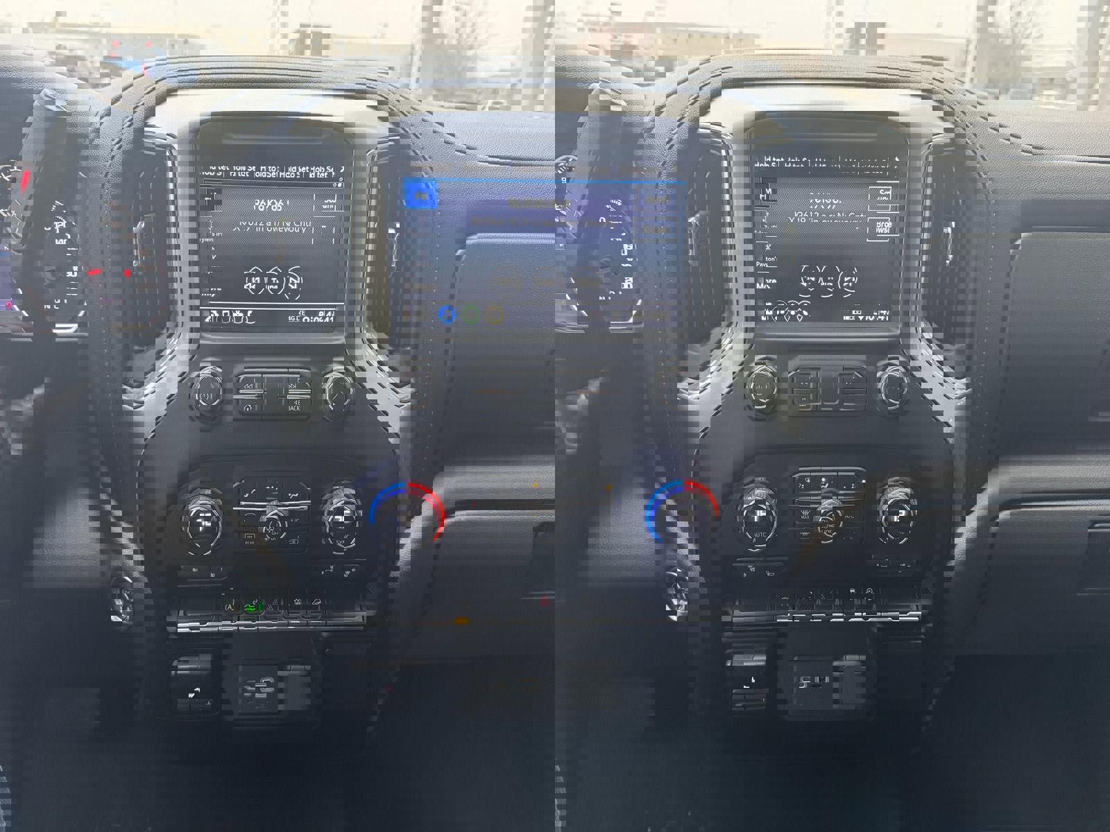 Used 2021 Chevrolet Silverado 1500 LT image 21