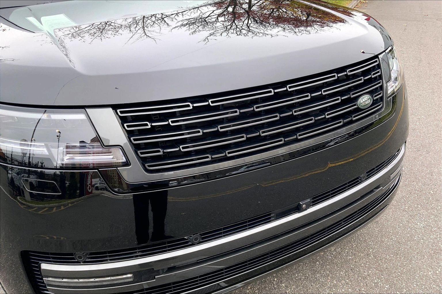 Used 2025 Land Rover Range Rover Long Wheelbase SE image 30