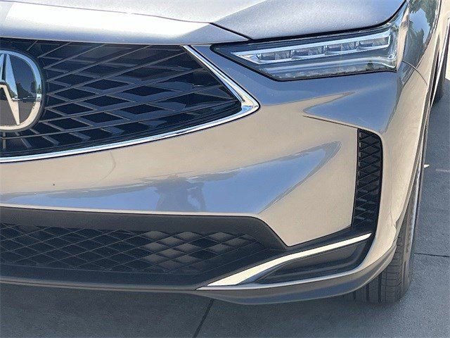 Certified 2026 Acura MDX FWD image 9