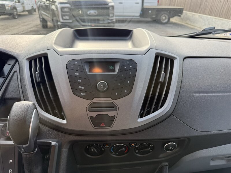 Used 2018 Ford Transit 150 XL RWD image 52