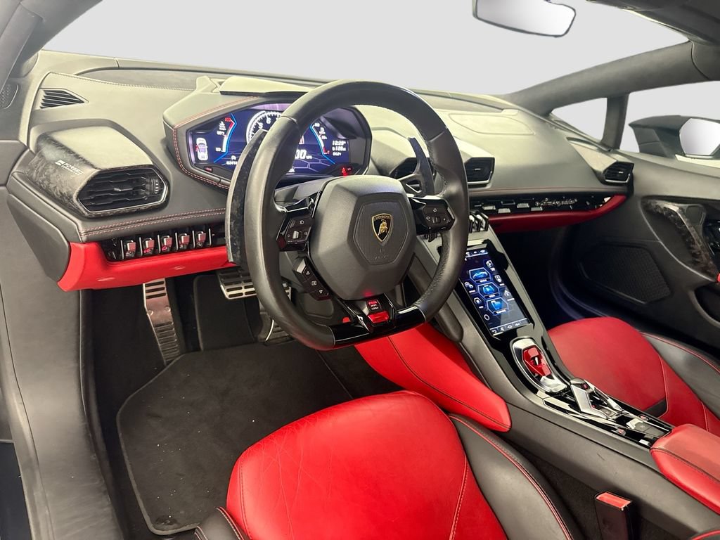 Used 2021 Lamborghini Huracan EVO RWD image 9