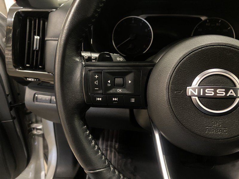 Used 2024 Nissan Pathfinder SV AWD/4WD image 35