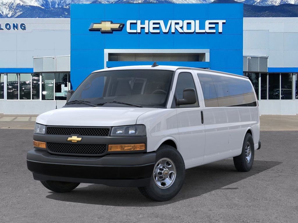 New 2026 Chevrolet Express 3500 LS image 6