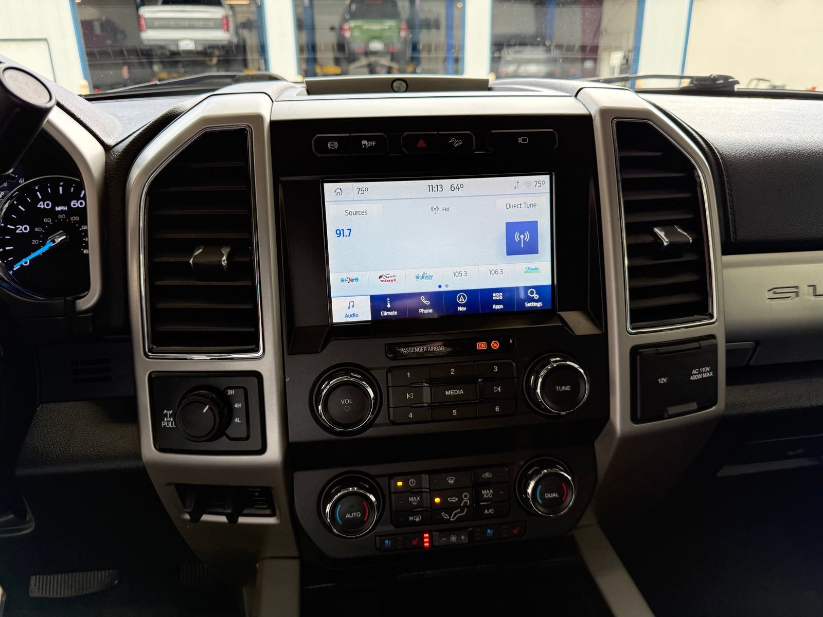 Used 2021 Ford F250 Lariat w/ Lariat Value Package AWD/4WD image 16