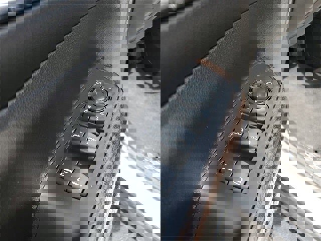 Used 2021 GMC Acadia Denali w/ Denali Technology Package image 75