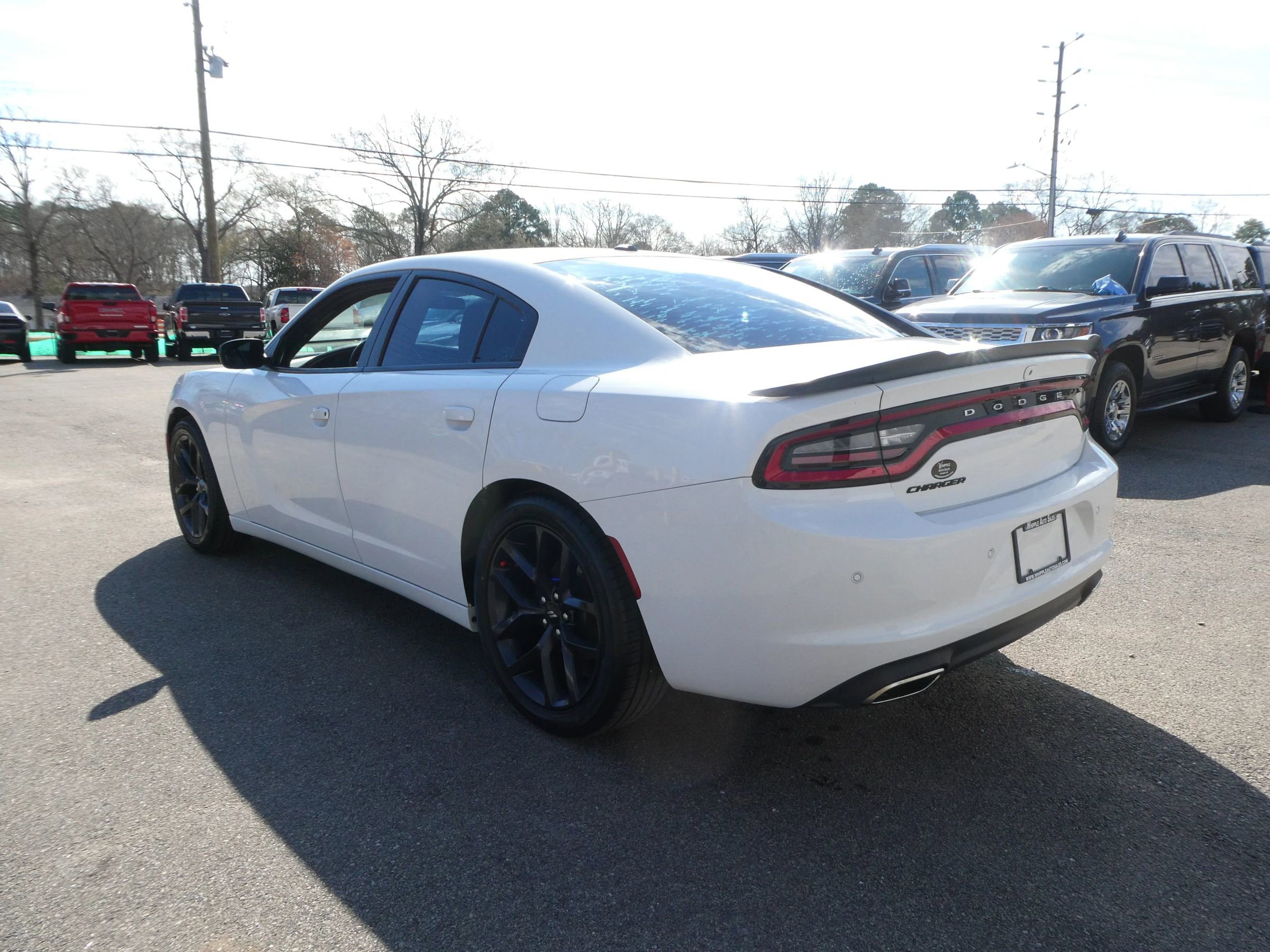 Used 2019 Dodge Charger SXT w/ Plus Group image 8