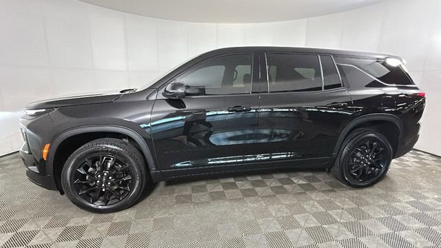 Used 2024 Chevrolet Traverse LS w/ Midnight/Sport Edition AWD/4WD image 6
