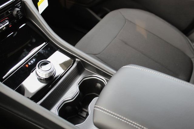 New 2025 Jeep Grand Cherokee Laredo X w/ Luxury Tech Group I image 23