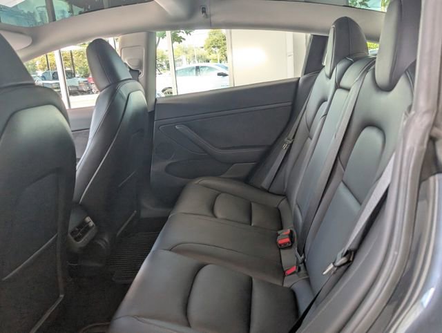 Used 2023 Tesla Model 3 Standard Range image 7