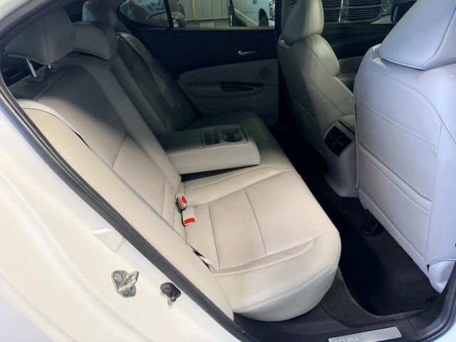 Used 2015 Acura TLX V6 SH-AWD w/ Technology Pkg image 13